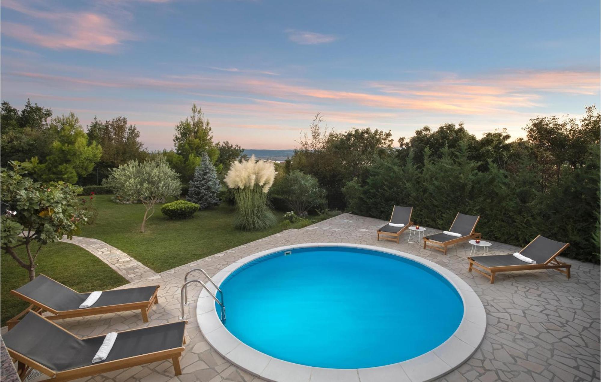 Nice Home In Jadranovo With Outdoor Swimming Pool Exterior foto